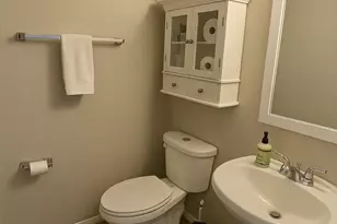 12442 Quail Woods Dr, Germantown, MD 20874 - Photo 5