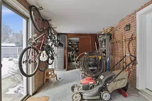 8818 Cold Spring Rd, Potomac, MD 20854 - Photo 43