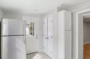 8818 Cold Spring Rd, Potomac, MD 20854 - Photo 27