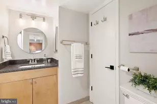 7500 Woodmont Ave, Bethesda, MD 20814 - Photo 15