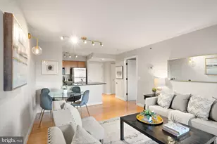 7500 Woodmont Ave, Bethesda, MD 20814 - Photo 9