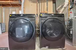 10 Cottage Field Ct, Germantown, MD 20874 - Photo 29