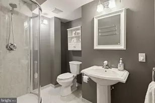 18906 Lindenhouse Rd, Gaithersburg, MD 20879 - Photo 39