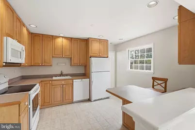 9901 Fernwood Road, Bethesda, MD 20817 - Photo 9