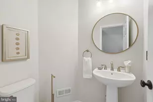 509 W Montgomery Ave, Rockville, MD 20850 - Photo 15