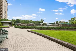 5225 Pooks Hill Rd, Bethesda, MD 20814 - Photo 49