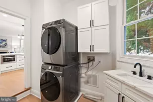 3336 Jones Bridge Ct, Chevy Chase, MD 20815 - Photo 39