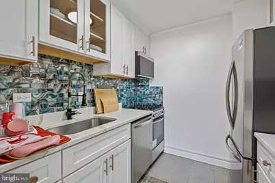 1900 Lyttonsville Road #702, Silver Spring, MD 20910 - Photo 15