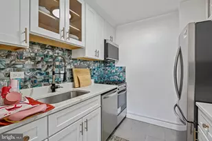 1900 Lyttonsville Rd, Silver Spring, MD 20910 - Photo 15