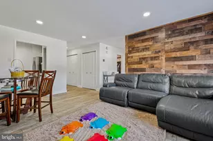 1900 Lyttonsville Rd, Silver Spring, MD 20910 - Photo 13