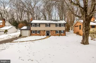 11708 Stonewood Ln, North Bethesda, MD 20852 - Photo 1