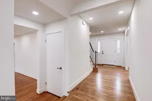 9704 Hall Rd, Potomac, MD 20854 - Photo 3