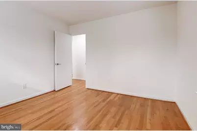 9704 Hall Road, Potomac, MD 20854 - Photo 35