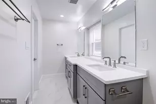 9704 Hall Rd, Potomac, MD 20854 - Photo 27