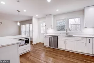 9704 Hall Rd, Potomac, MD 20854 - Photo 15
