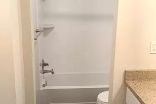 5700 Chapman Mill Dr, Rockville, MD 20852 - Photo 17