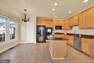 10427 Overgate Pl, Potomac, MD 20854 - Photo 9