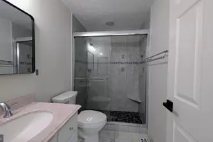 11181 Captain's Walk Ct, North Potomac, MD 20878 - Photo 15