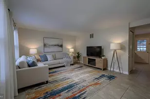 11181 Captain's Walk Ct, North Potomac, MD 20878 - Photo 1