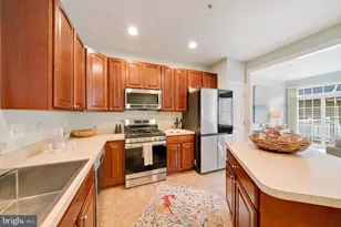 12044 Chestnut Glen Rd, Clarksburg, MD 20871 - Photo 9