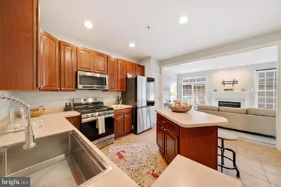 12044 Chestnut Glen Road, Clarksburg, MD 20871 - Photo 7