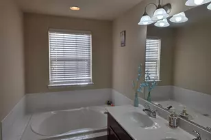 11875 Snowden Farm Pkwy, Clarksburg, MD 20871 - Photo 15