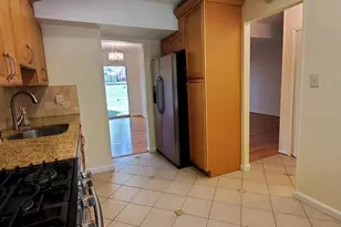 972 Paulsboro Dr, Rockville, MD 20850 - Photo 9