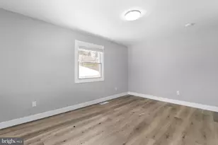 19104 Bloomfield Rd, Olney, MD 20832 - Photo 17