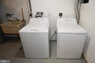 9201 Three Oaks Dr, Silver Spring, MD 20901 - Photo 51