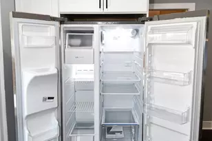 9201 Three Oaks Dr, Silver Spring, MD 20901 - Photo 13