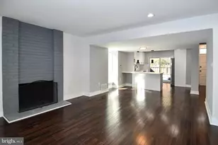 9201 Three Oaks Dr, Silver Spring, MD 20901 - Photo 17