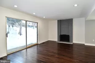 9201 Three Oaks Dr, Silver Spring, MD 20901 - Photo 17