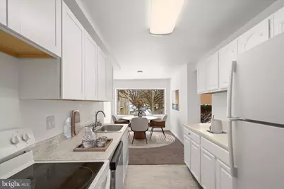 416 Girard Street #T2, Gaithersburg, MD 20877 - Photo 3