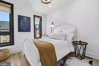 14936 Dispatch St, Rockville, MD 20850 - Photo 23