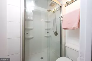 12019 Montrose Park, North Bethesda, MD 20852 - Photo 11