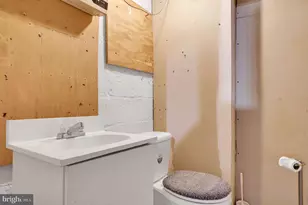 1 Montgomery Ave, Gaithersburg, MD 20877 - Photo 21