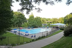 10201 Grosvenor Pl, Rockville, MD 20852 - Photo 23