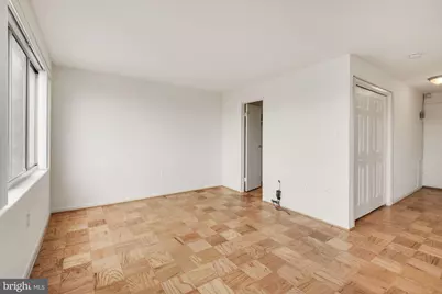 10201 Grosvenor Place #1423, Rockville, MD 20852 - Photo 3