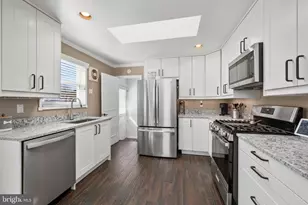 11702 Ashley Dr, Rockville, MD 20852 - Photo 15