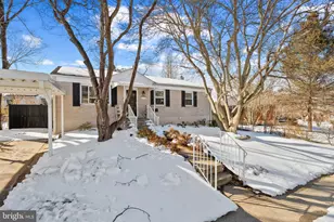 11702 Ashley Dr, Rockville, MD 20852 - Photo 1
