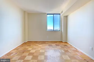 118 Monroe St, Rockville, MD 20850 - Photo 17