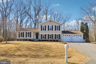16920 Glen Oak Run, Rockville, MD 20855 - Photo 9