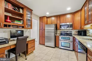 7425 Democracy Blvd, Bethesda, MD 20817 - Photo 15