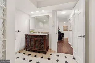 7425 Democracy Blvd, Bethesda, MD 20817 - Photo 23