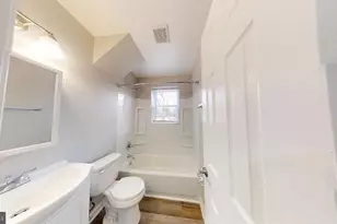 8001 Garland Ave, Takoma Park, MD 20912 - Photo 9