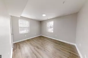 8001 Garland Ave, Takoma Park, MD 20912 - Photo 15