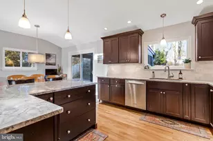 6203 Melvern Dr, Bethesda, MD 20817 - Photo 9