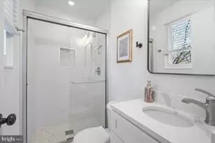 10302 Conover Dr, Silver Spring, MD 20902 - Photo 25