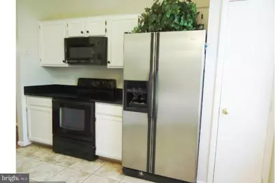 10225 Cove Ledge Court, Montgomery Village, MD 20886 - Photo 7