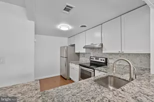 8619 Welbeck Way, Gaithersburg, MD 20886 - Photo 7